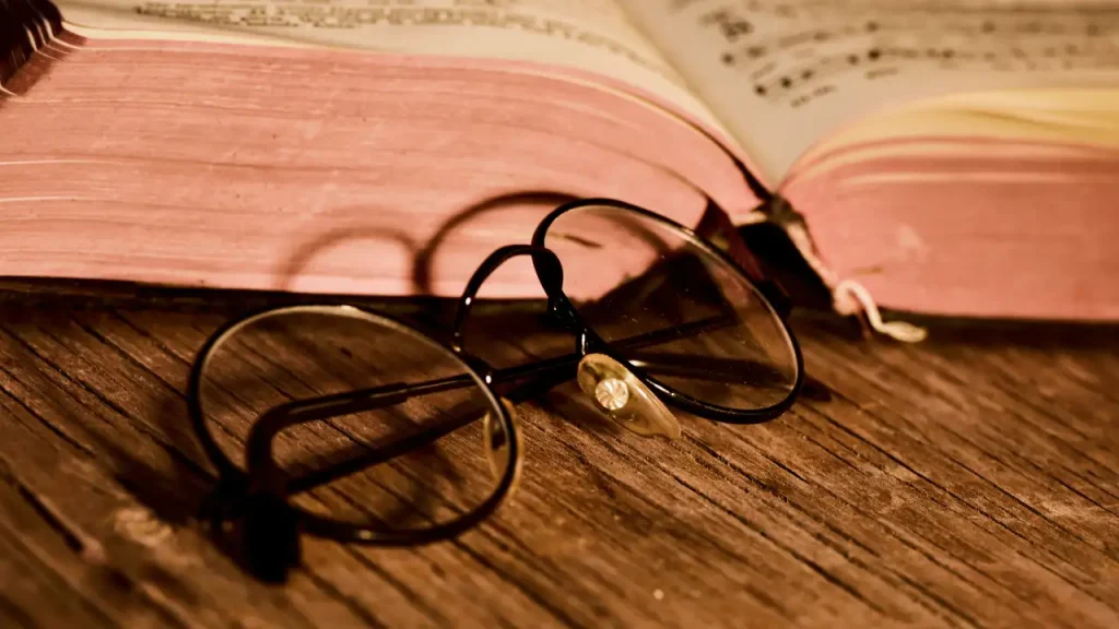 نقش کتاب در ارتقای دانش و آموزش جامعه